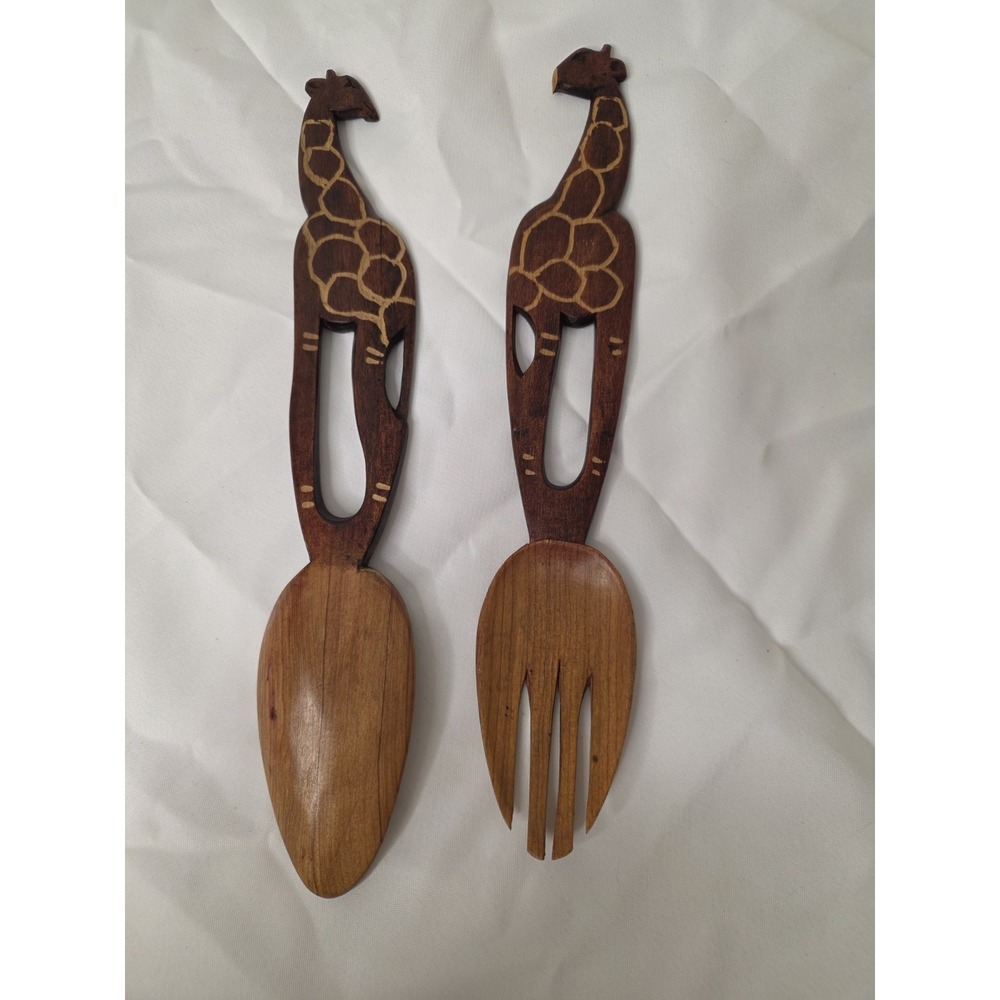 HAND CARVED WOODEN GIRAFFE SALAD TOSS SERVING SET